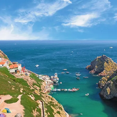 Town & 3* Peniche